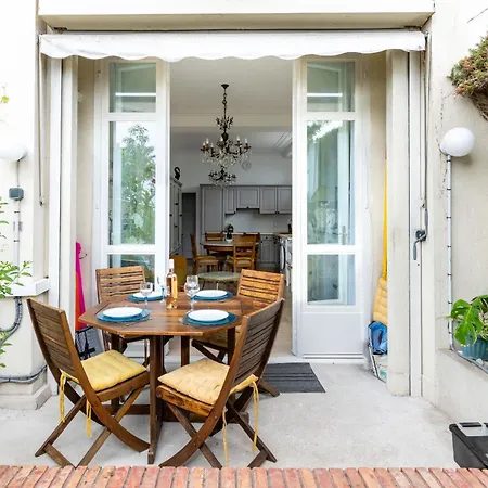 Apartman Happyfew La Promenade 53 *